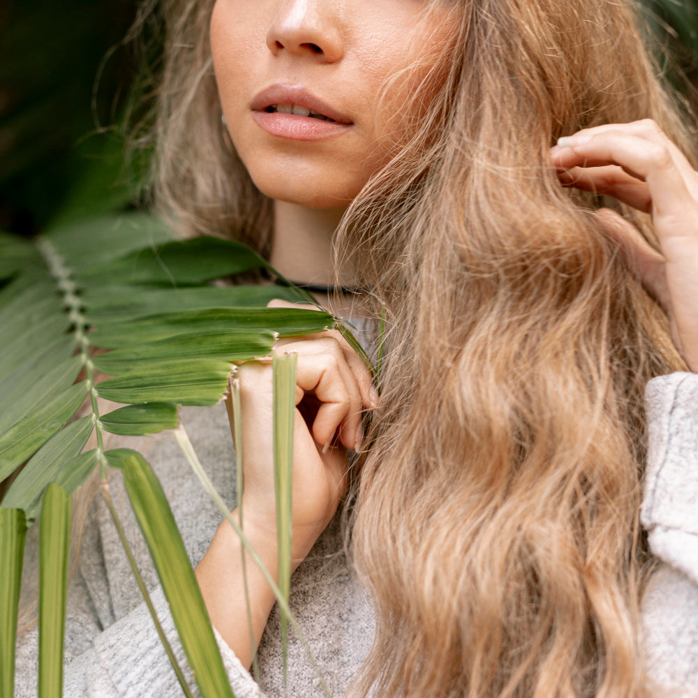 Cómo-Fortalecer-el-Cabello-de-Forma-Natural-con-Quinquina-y-Brahmi Radhe Shyam