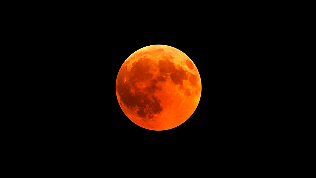 Eclipse lunar agosto 2026: el ritual de integración tras la transformación